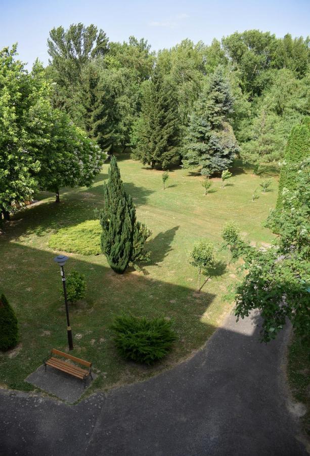 Helikon 31 Apartman Keszthely Exteriör bild